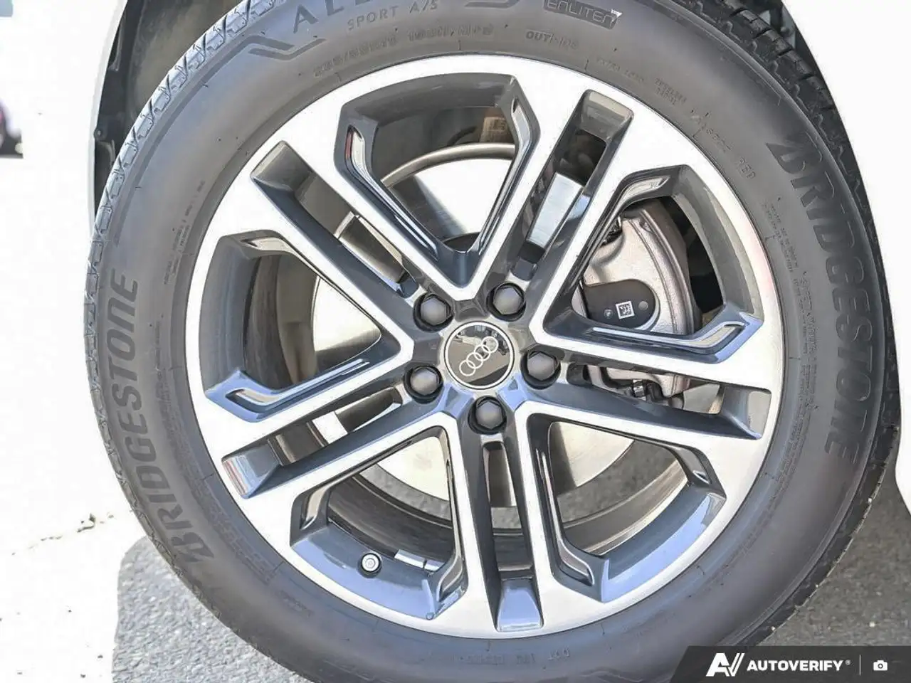 Audi Q5 снимка Audi Q5