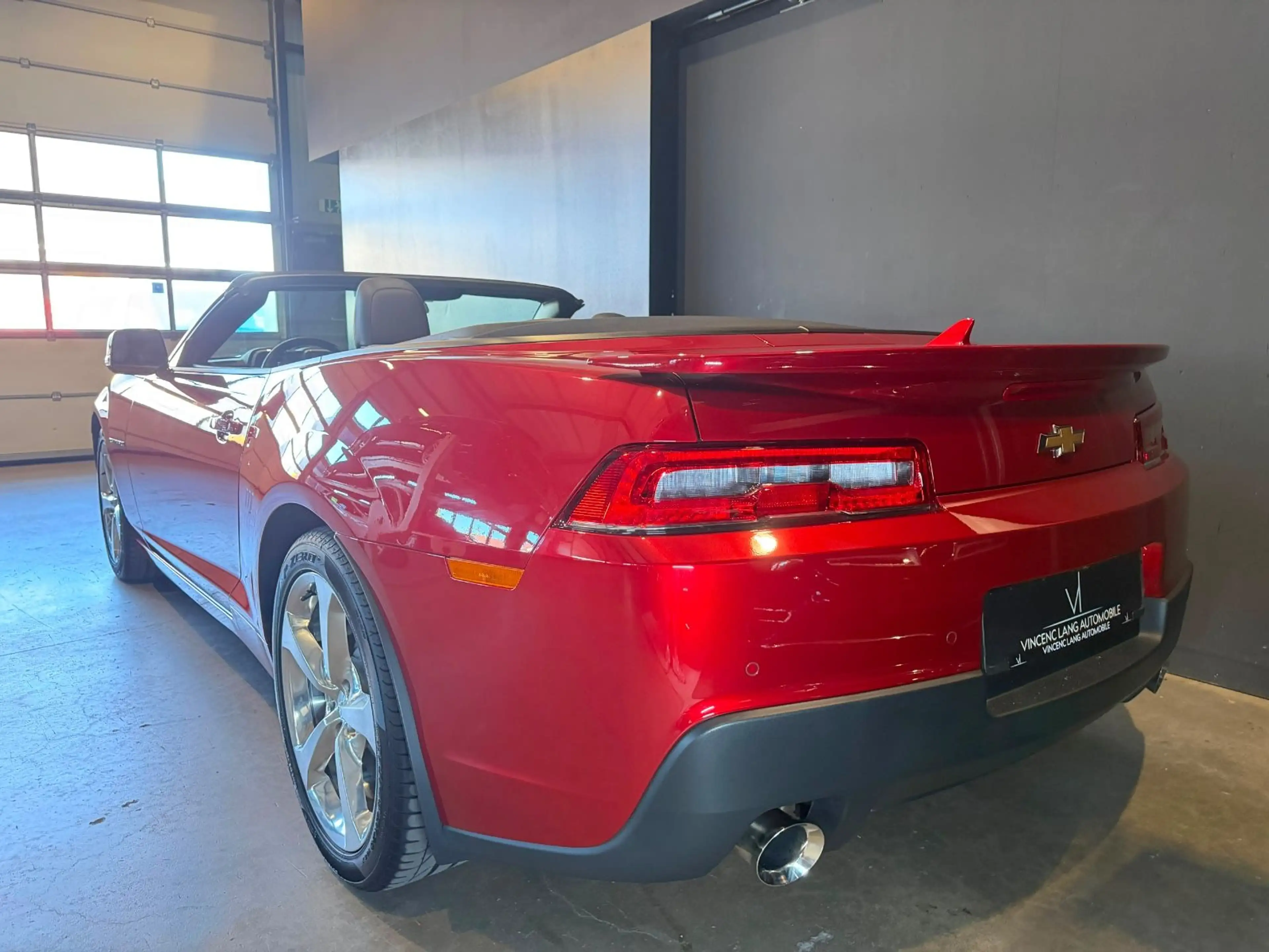 Chevrolet Camaro Cabrio V8 SCHALTER/1.HAND/DEUTSCH/3300KM! — photo 5