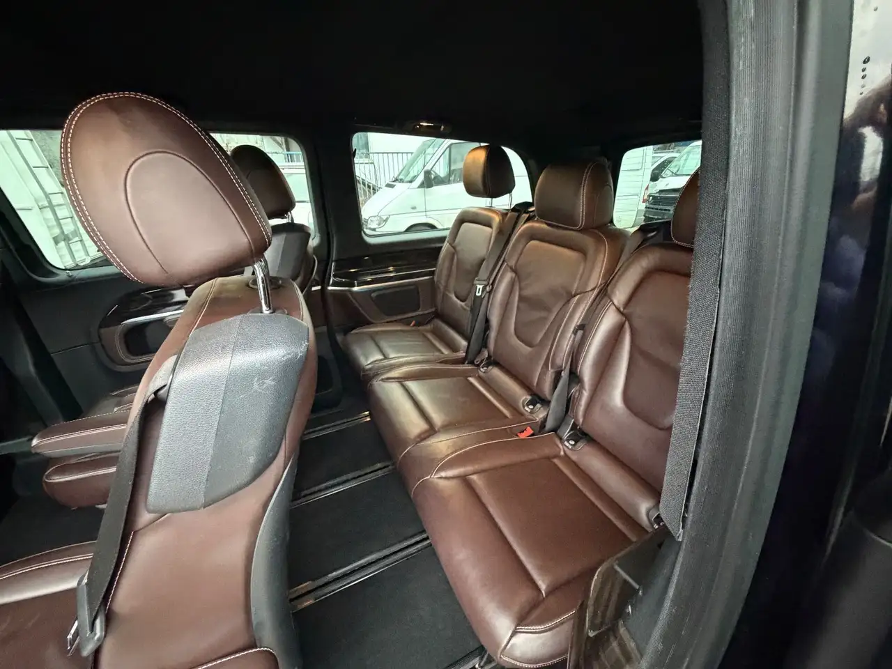 MERCEDES-BENZ V 250 90 ch BVA - CAMÉRA 360° - SELLERIE CUIR - SIÈGES CHAUFFANTS/VENTILÉS