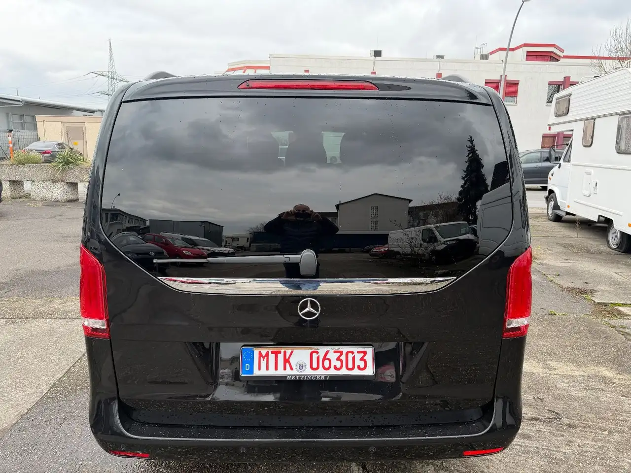 MERCEDES-BENZ V 250 90 ch BVA - CAMÉRA 360° - SELLERIE CUIR - SIÈGES CHAUFFANTS/VENTILÉS