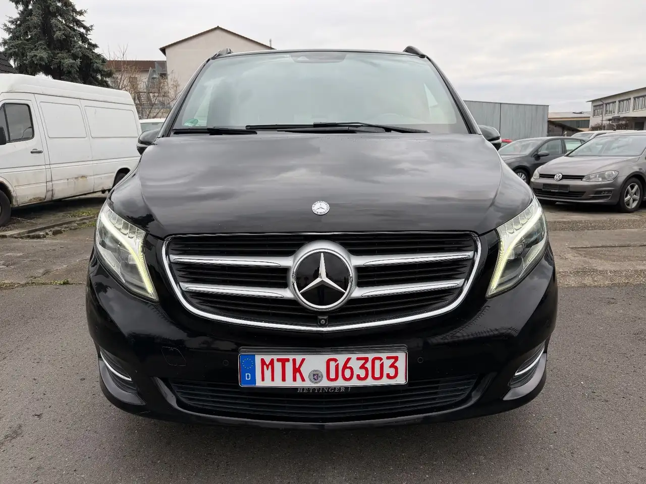 MERCEDES-BENZ V 250 90 ch BVA - CAMÉRA 360° - SELLERIE CUIR - SIÈGES CHAUFFANTS/VENTILÉS