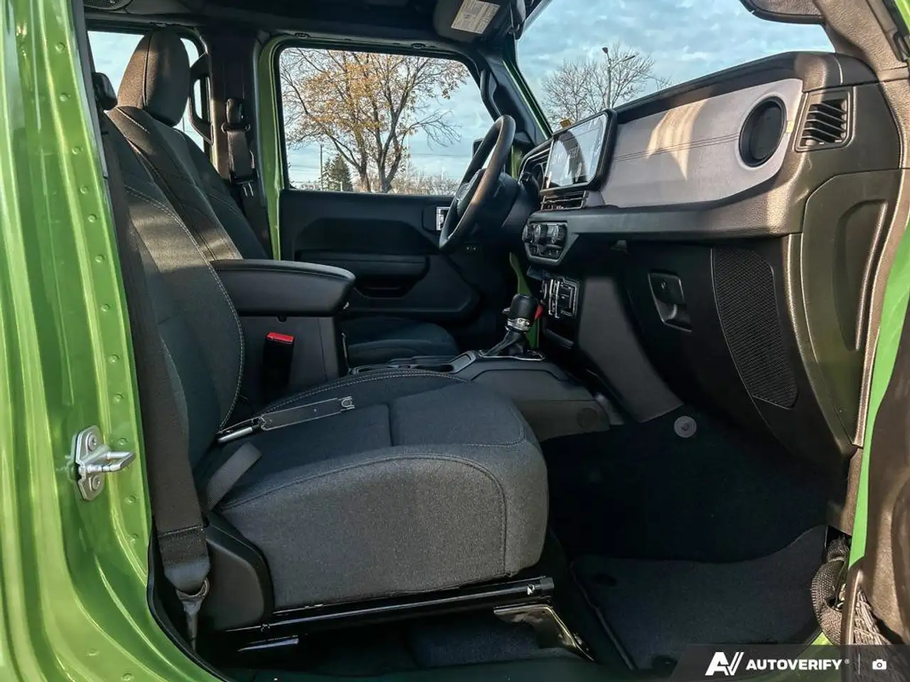 Jeep Wrangler снимка Jeep Wrangler