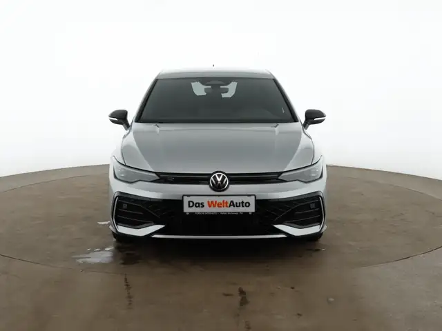 Volkswagen Golf view 3