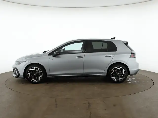 Volkswagen Golf view 8