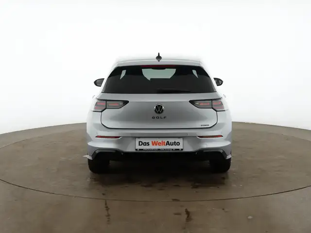 Volkswagen Golf view 6