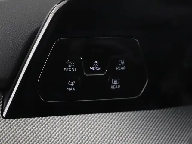Volkswagen Golf view 12