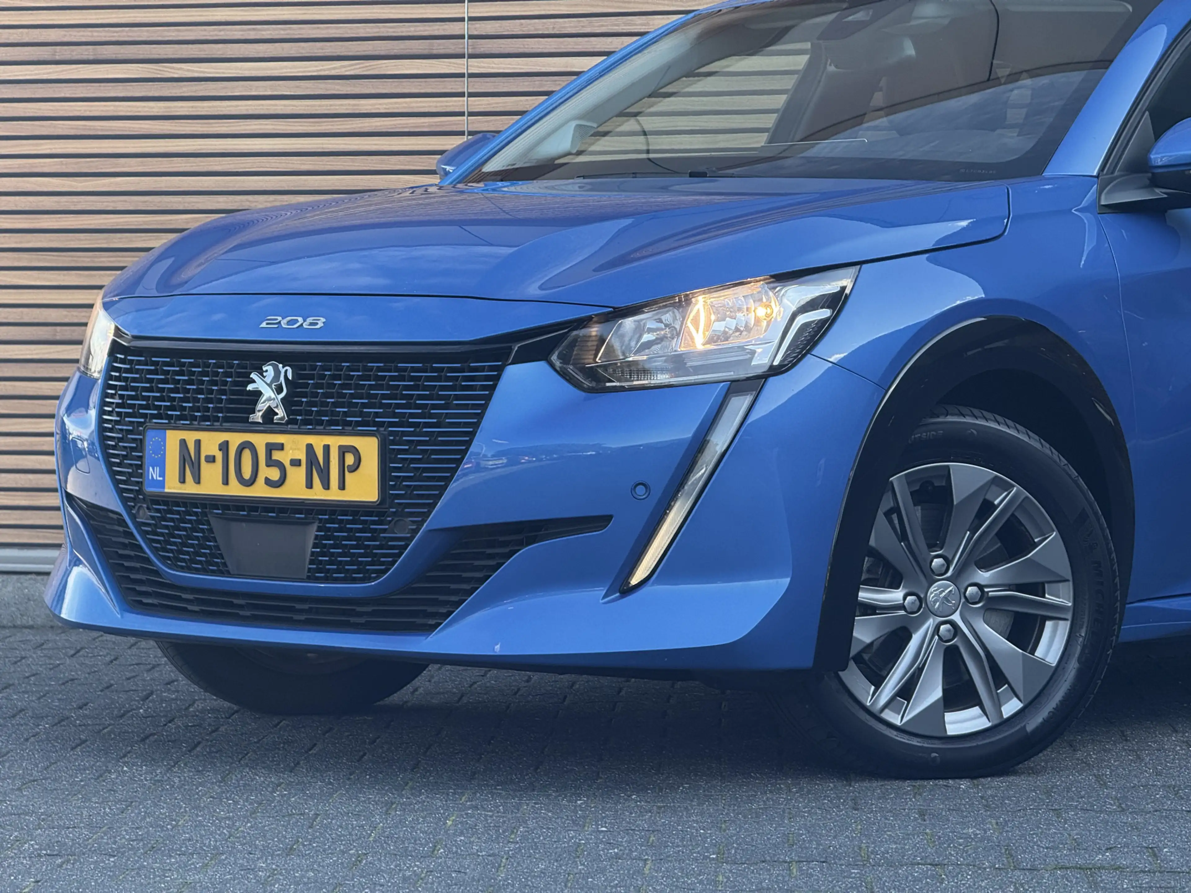 Peugeot e-208 EV Allure 50 kWh 90.3% SOH Camera / Carplay / Navi — photo 11