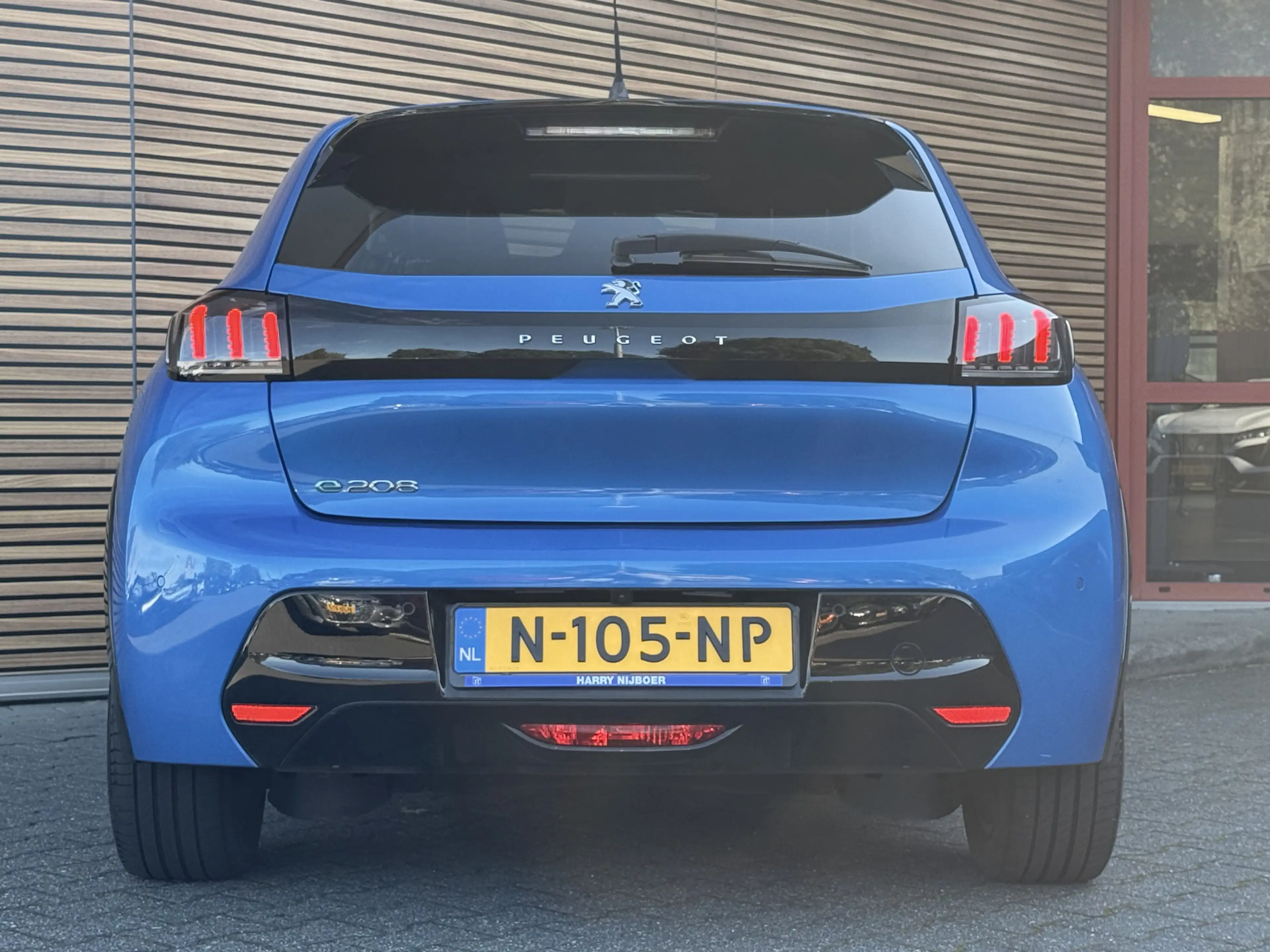 Peugeot e-208 EV Allure 50 kWh 90.3% SOH Camera / Carplay / Navi — photo 15