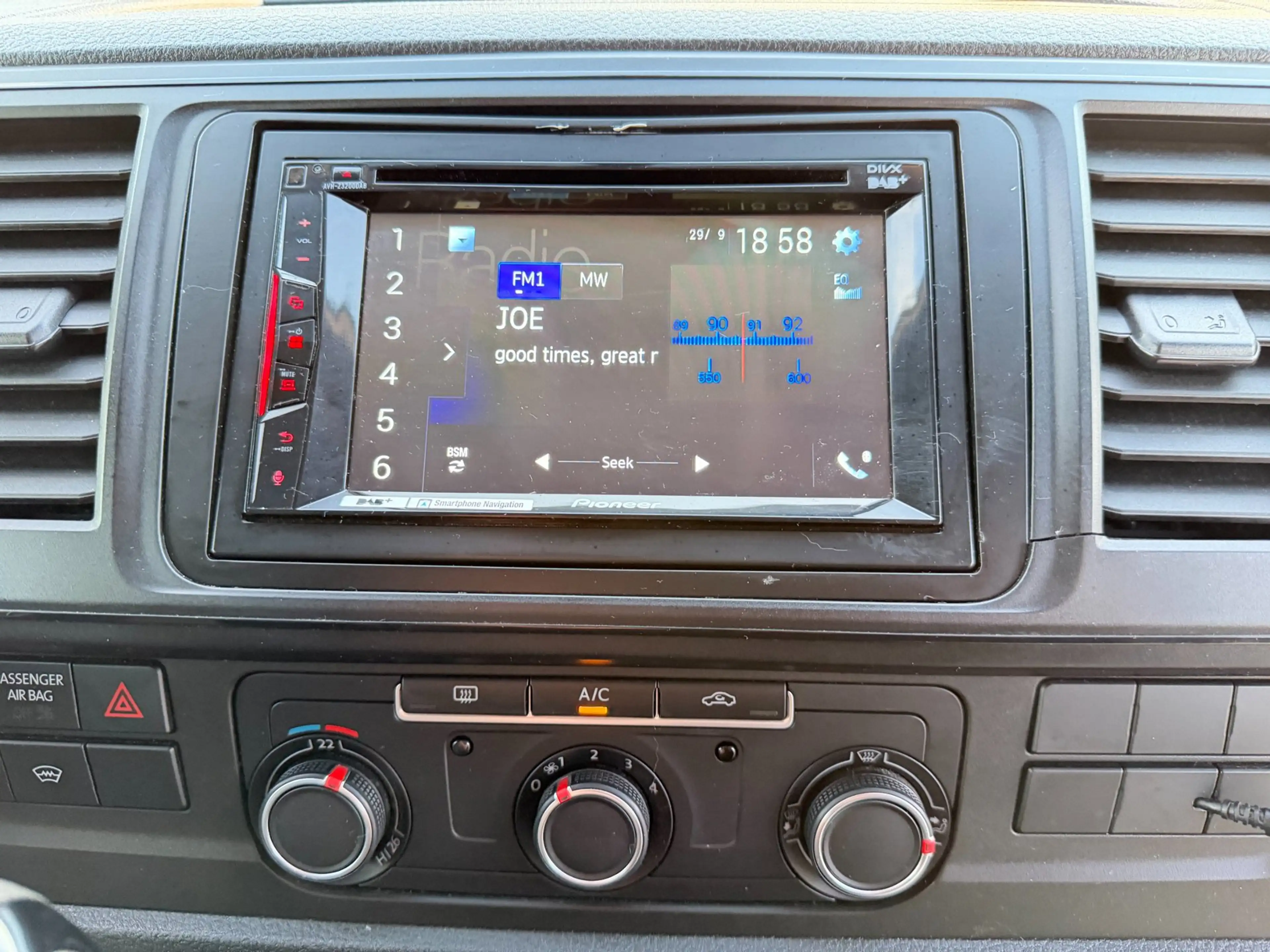 Volkswagen Transporter 2.0 TDI 140PK AUT L2H1 DC MARGE — photo 12
