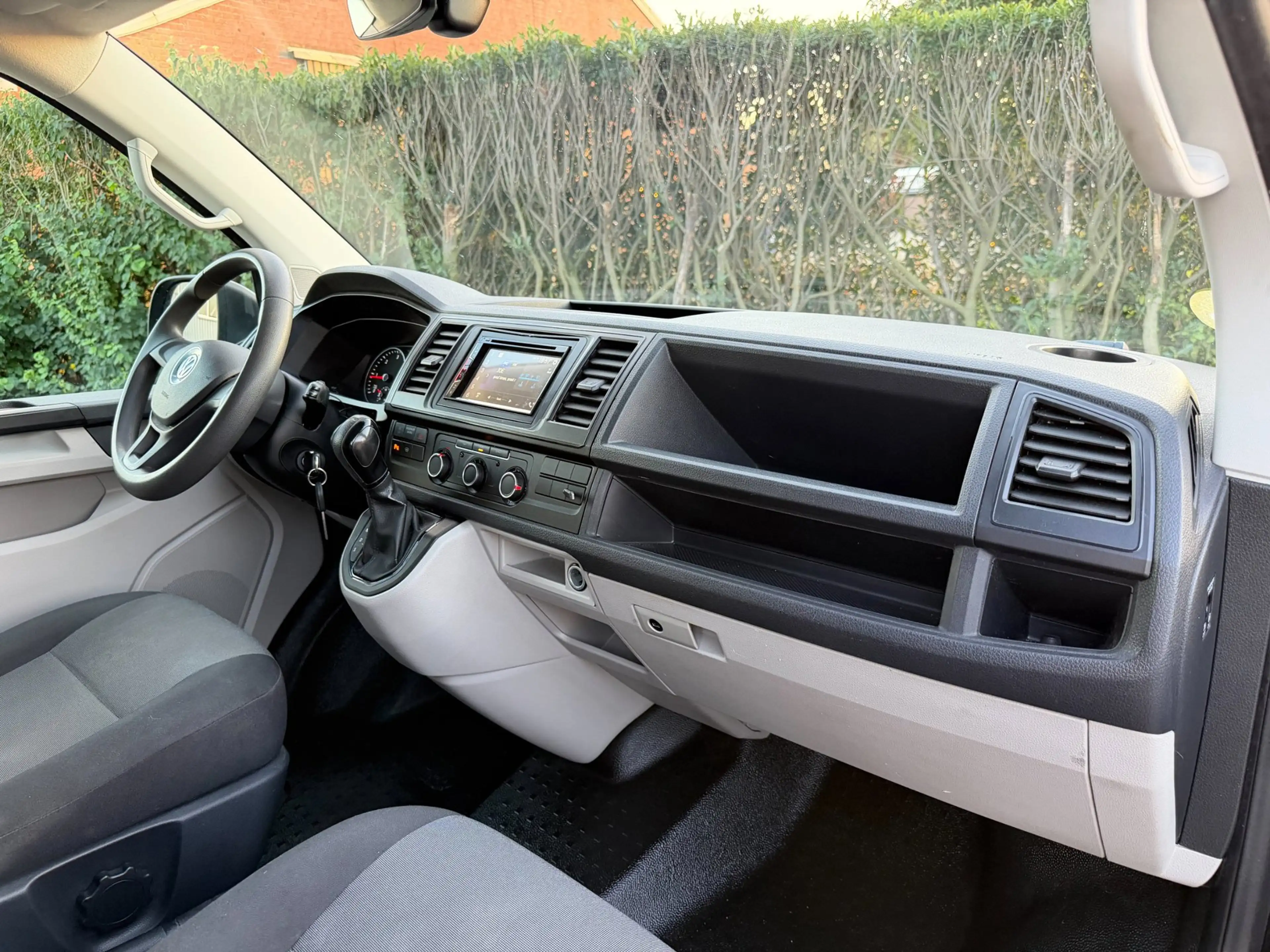Volkswagen Transporter 2.0 TDI 140PK AUT L2H1 DC MARGE — photo 9