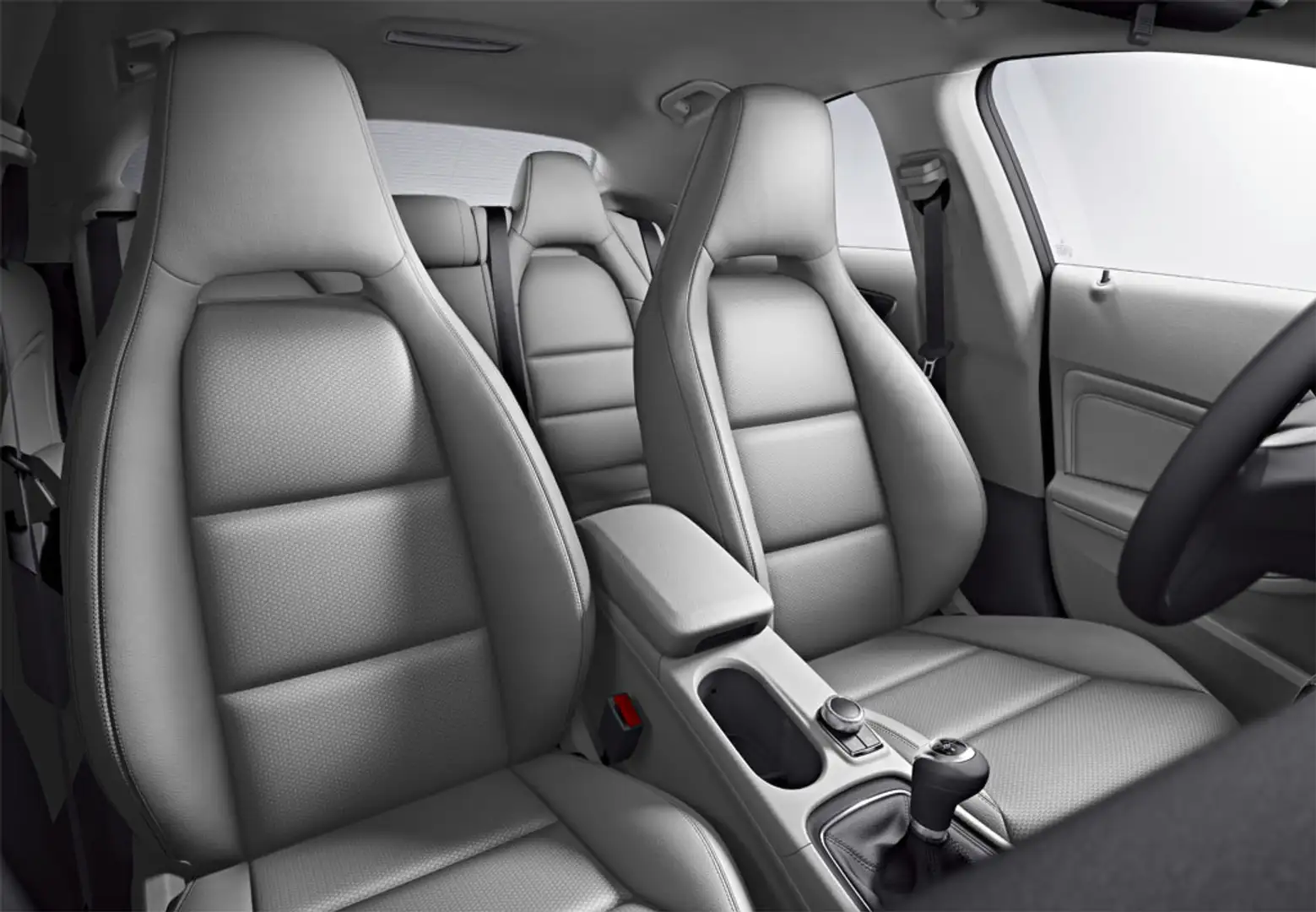 Mercedes-Benz CLA 200 7G-DCT Gris - 2