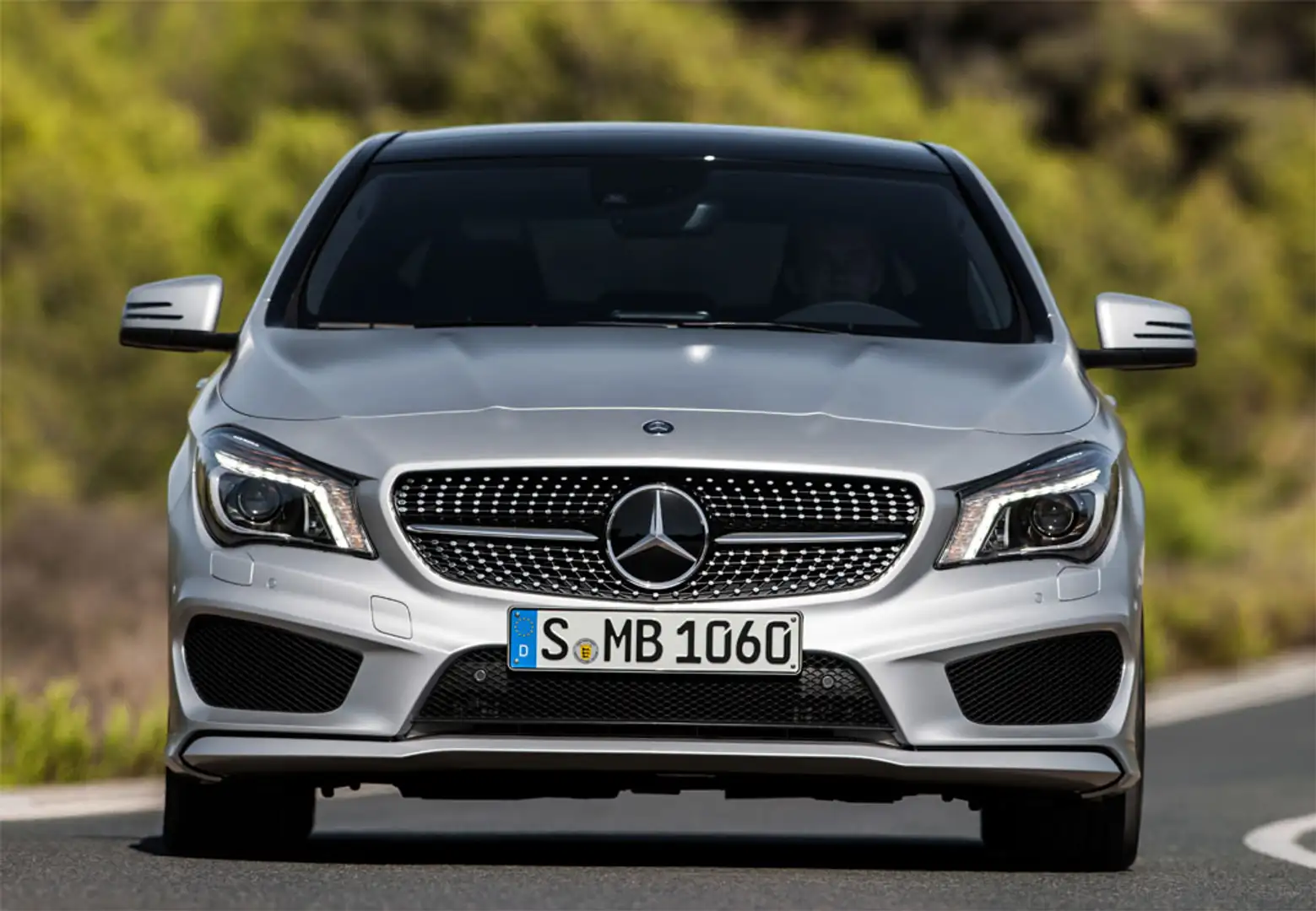 Mercedes-Benz CLA 200 7G-DCT Gris - 1