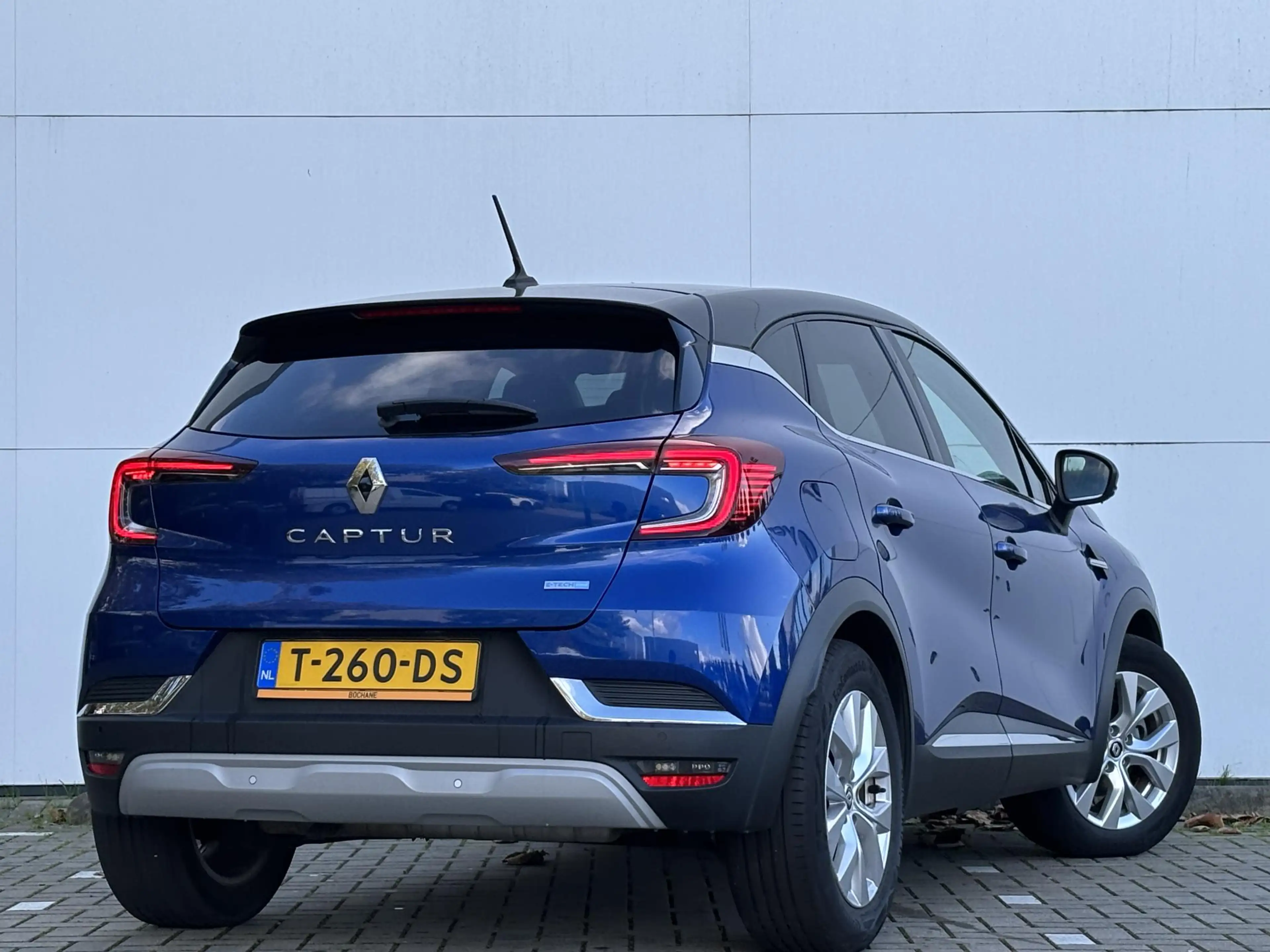 Renault Captur 1.6 E-Tech Hybrid 145 Rive Gauche l — photo 2