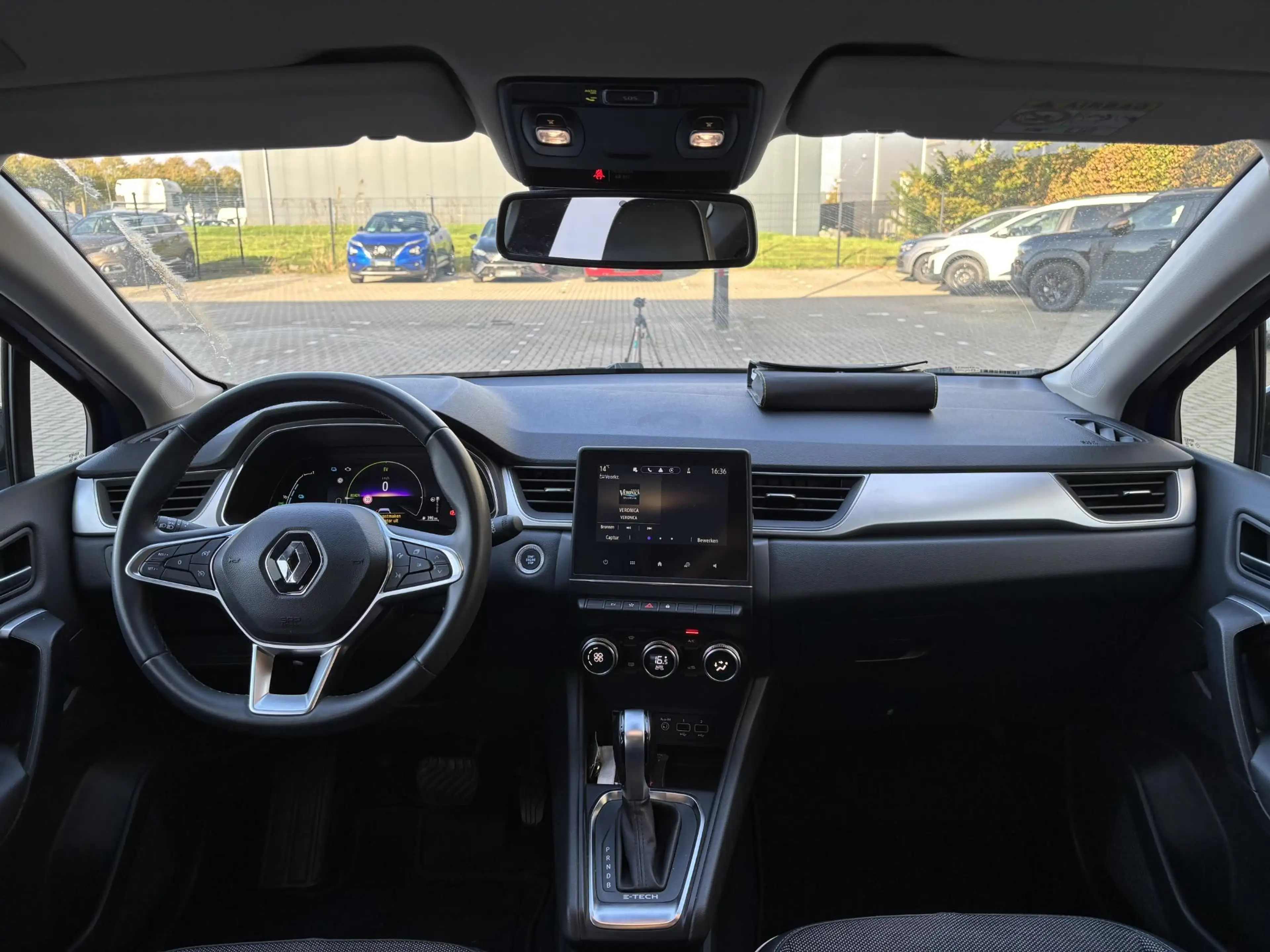 Renault Captur 1.6 E-Tech Hybrid 145 Rive Gauche l — photo 3