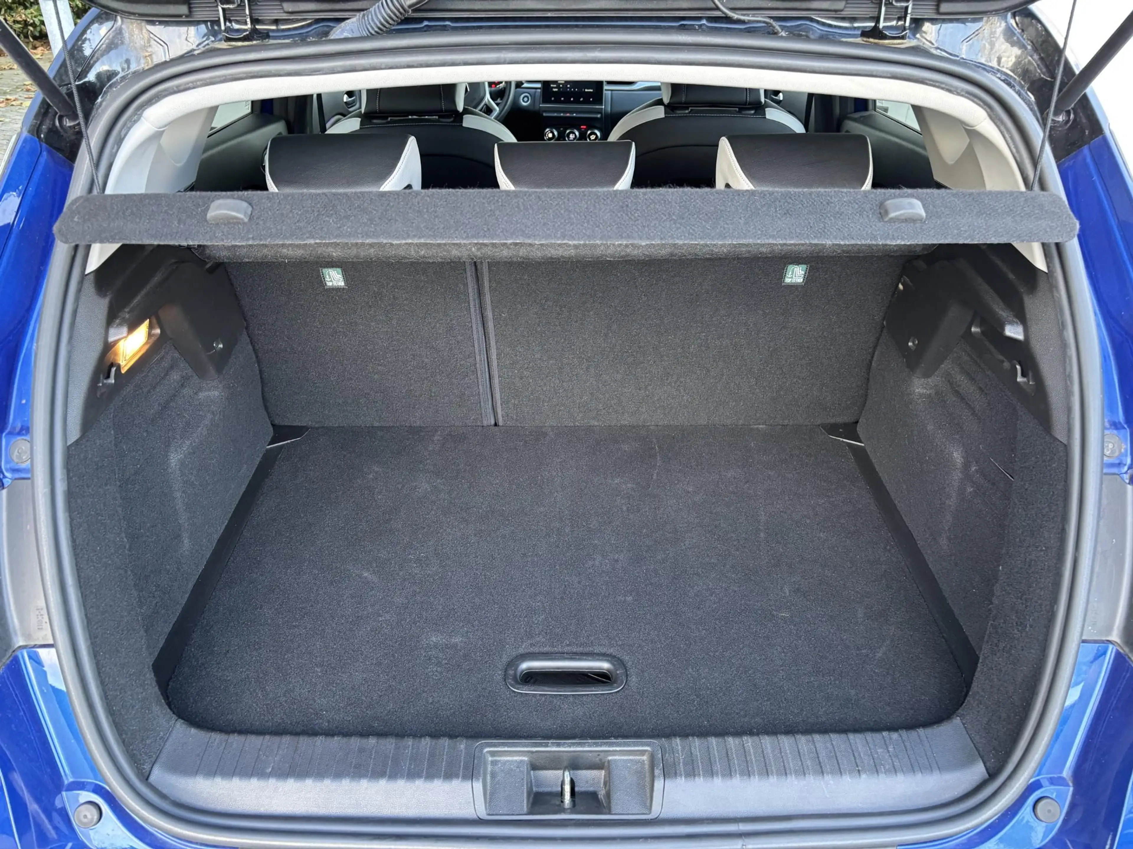 Renault Captur 1.6 E-Tech Hybrid 145 Rive Gauche l — photo 9