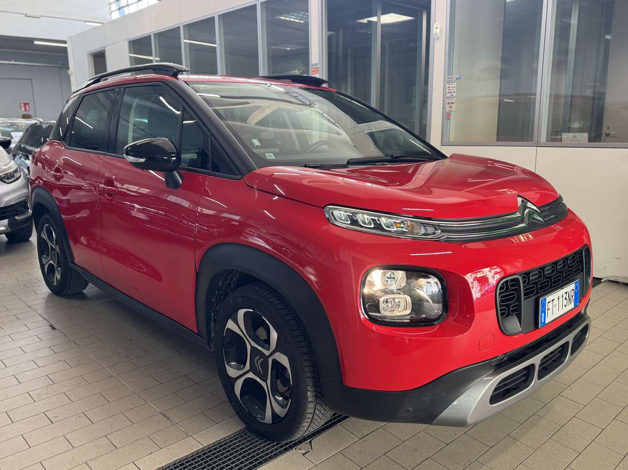 Citroen C3 Aircross 1.2 Shine s&s 110cv grip Control FULL PREZZO REALE