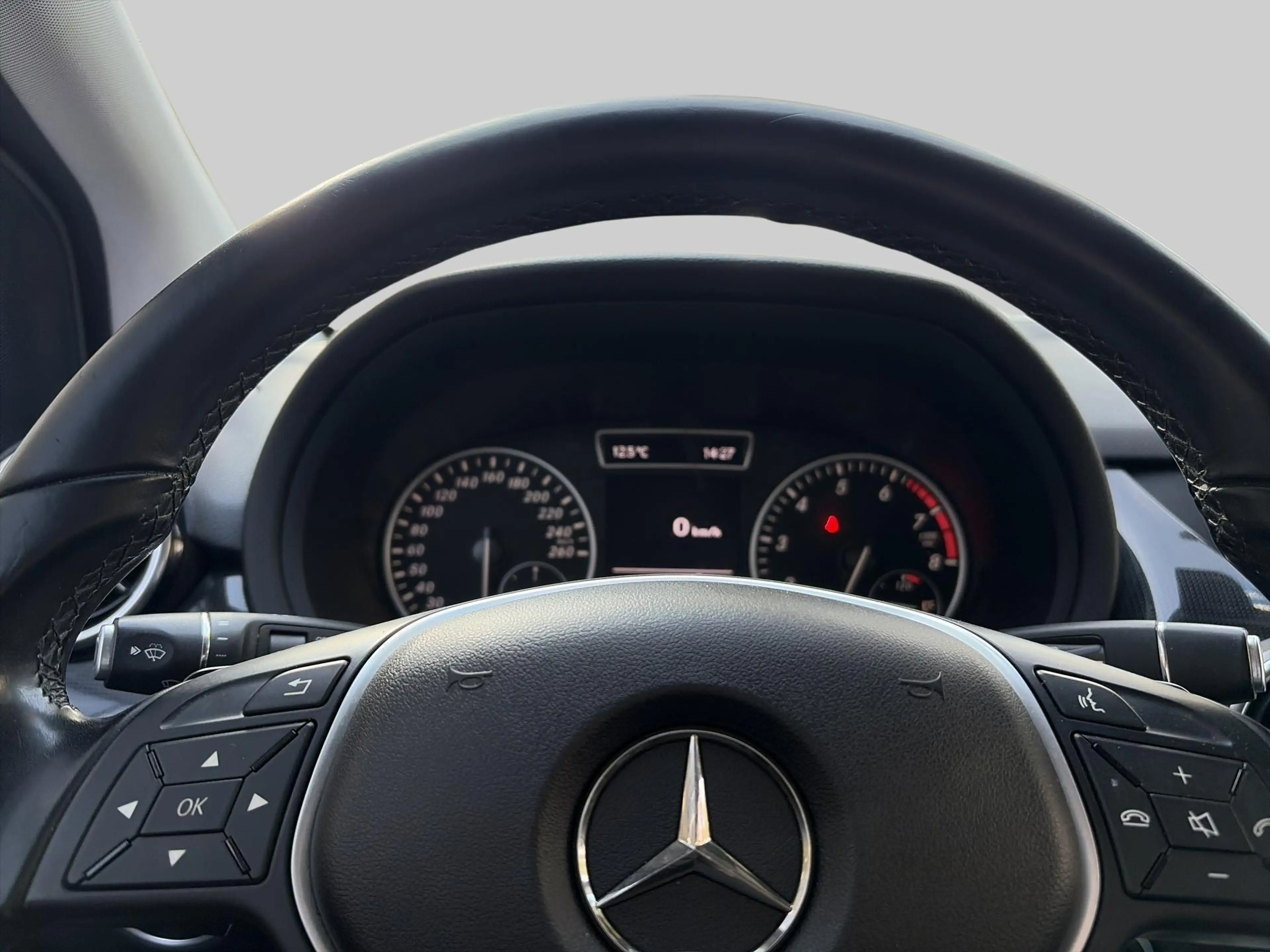 Mercedes-Benz B 200 Ambition | Trekhaak | Airco | Audio-navigatie full — photo 15