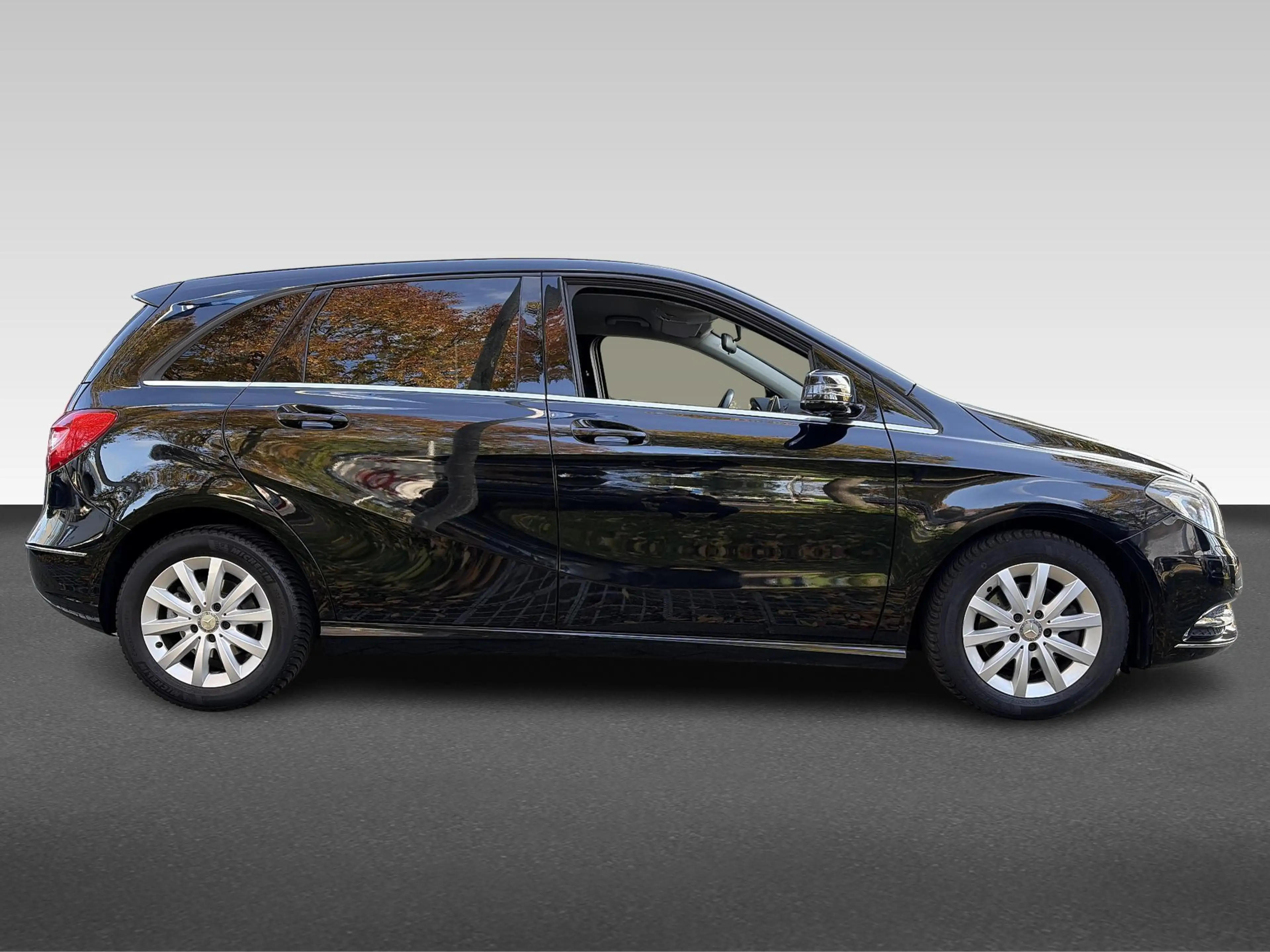 Mercedes-Benz B 200 Ambition | Trekhaak | Airco | Audio-navigatie full — photo 9