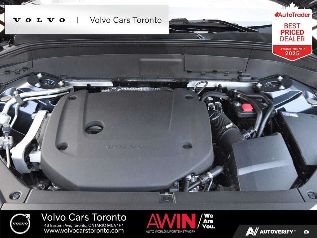 2026 Volvo XC90 B6 AWD Ultra Dark Theme 7-Seater thumb 8