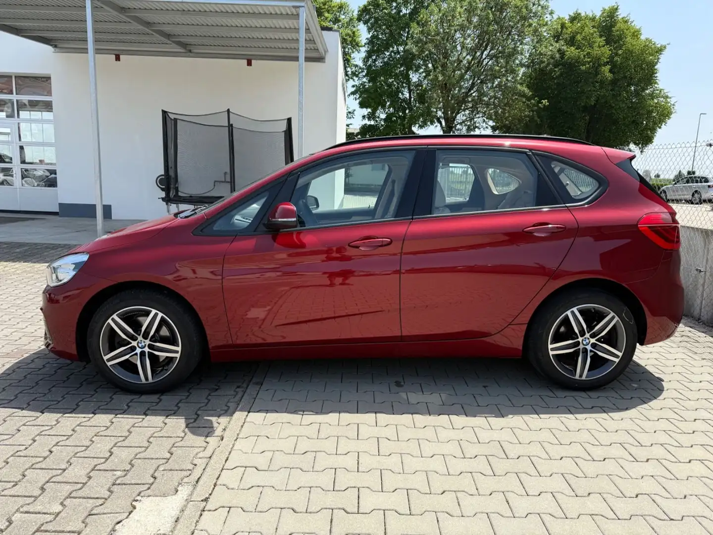 BMW 220 2 Active Tourer 220 d Sport Line LEDER*AUTOM Red - 2