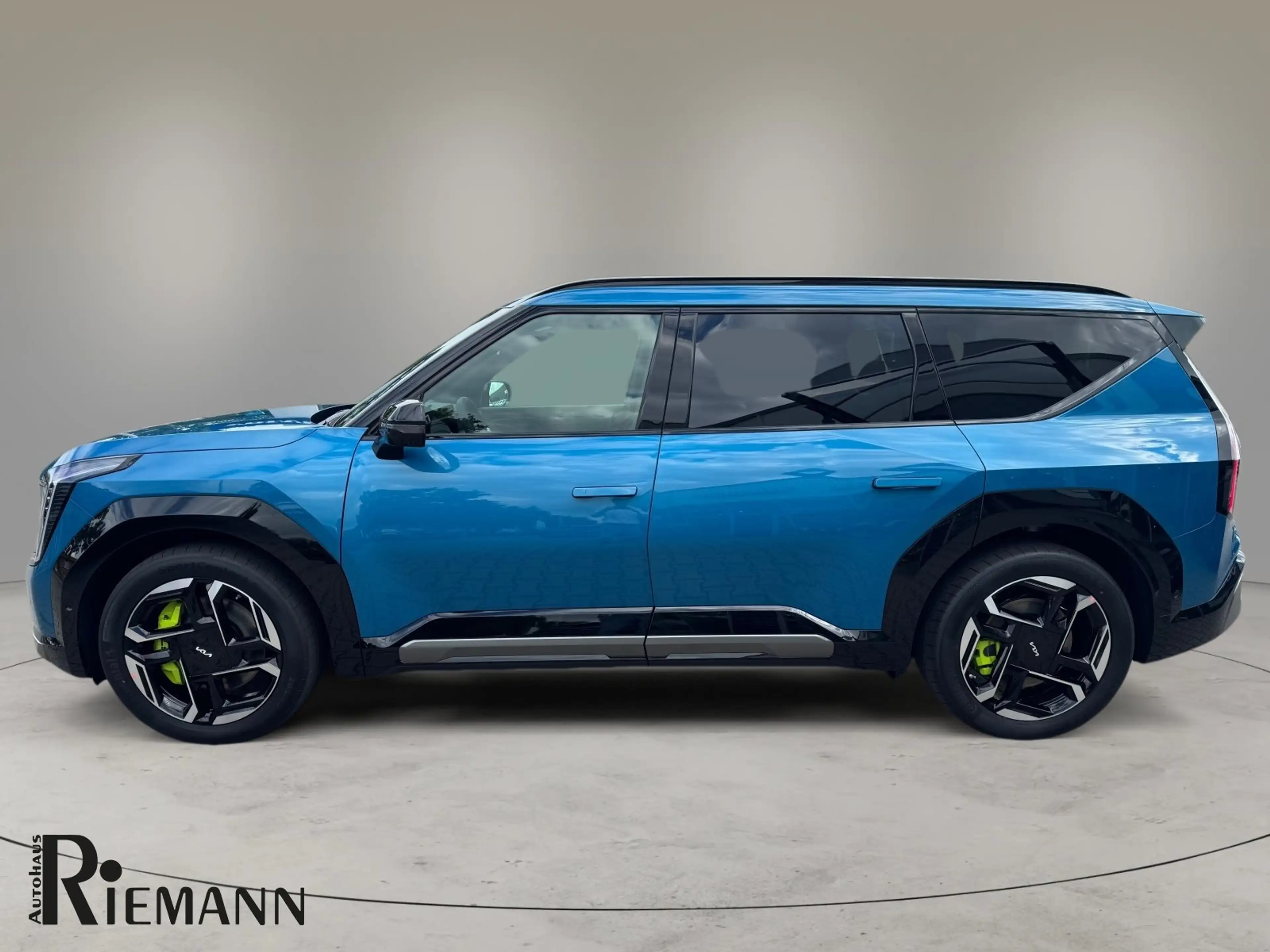 Kia EV9 99,8 kWh AWD GT + Panorama-Glasdach — photo 6