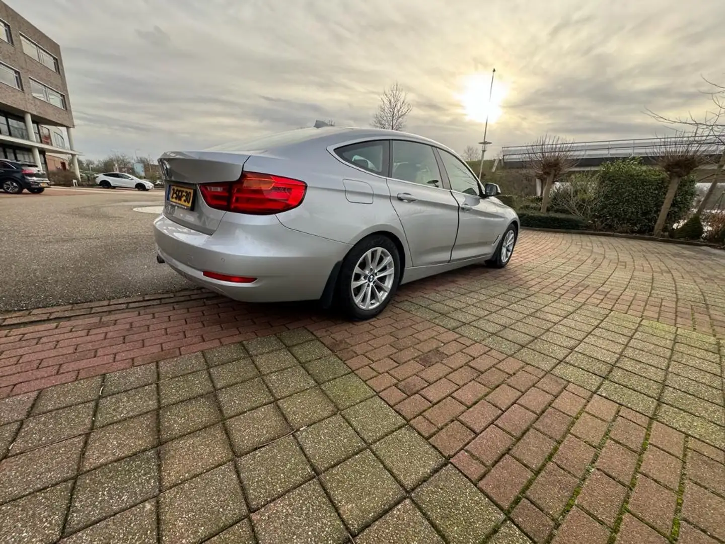 BMW 328 328i GT Sport-Aut. Luxury Line - 1