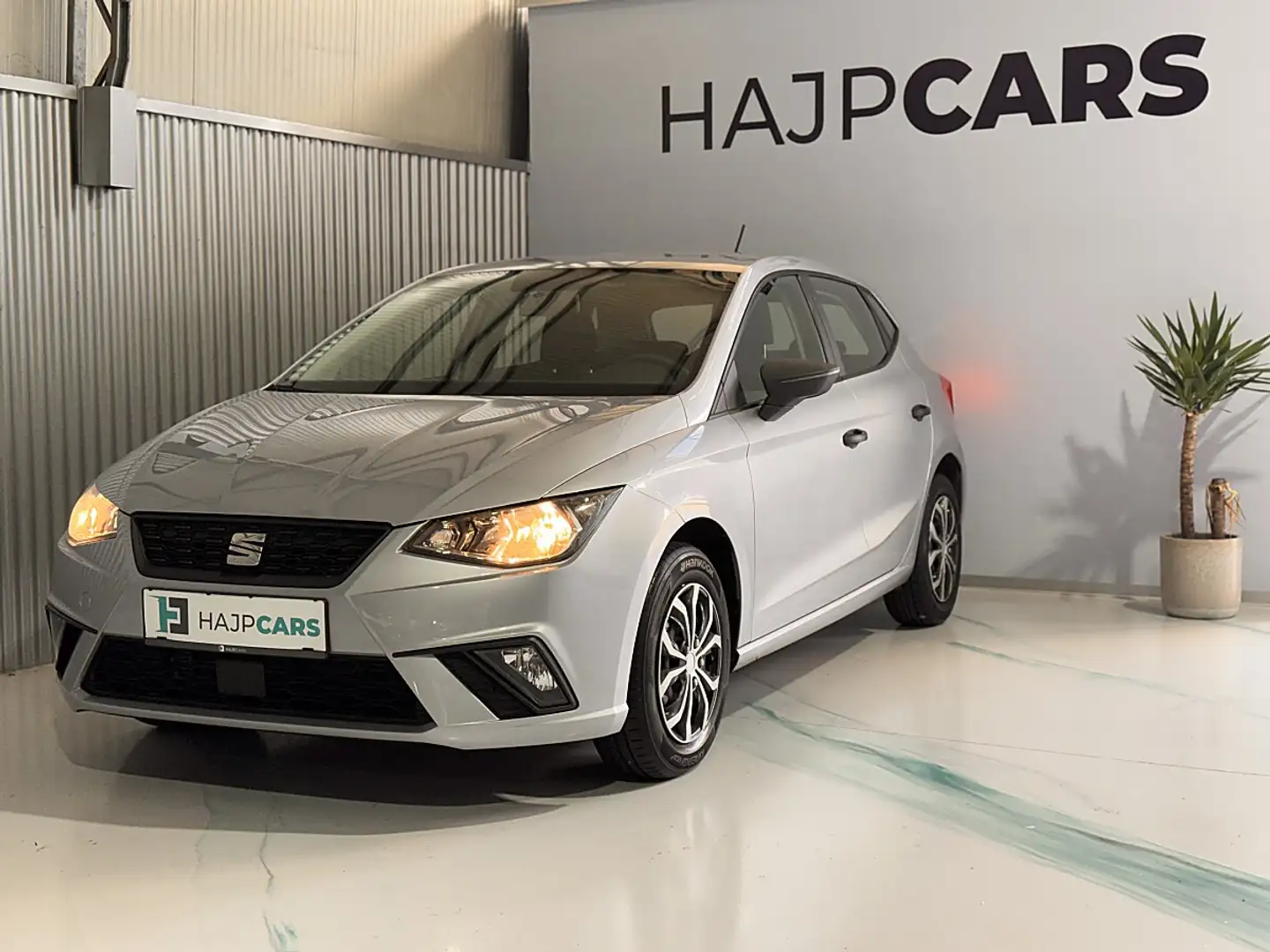 SEAT Ibiza 1,0 Austria Edition SHZ Silber - 2
