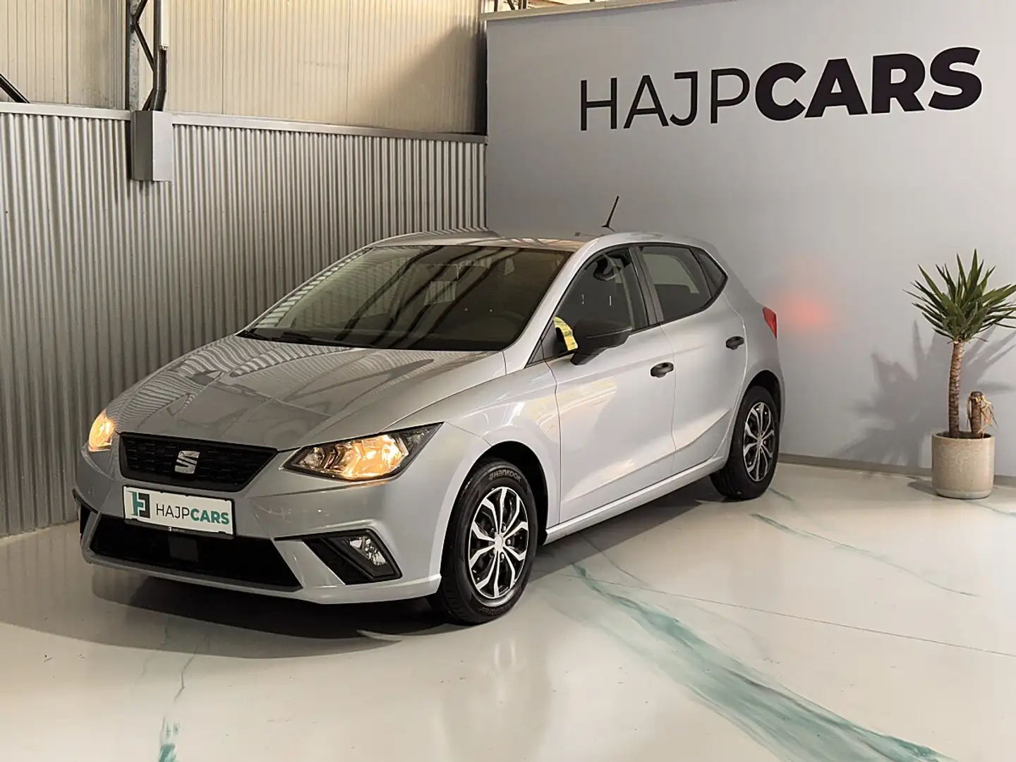 SEAT Ibiza 1,0 Austria Edition SHZ Silber - 1