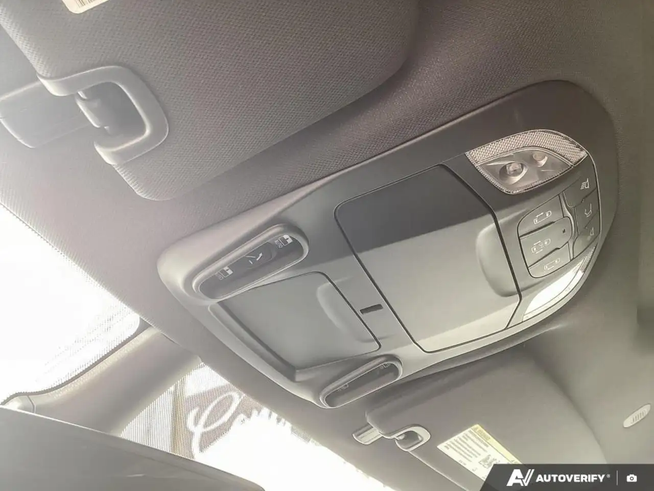 Chrysler Pacifica снимка Chrysler Pacifica