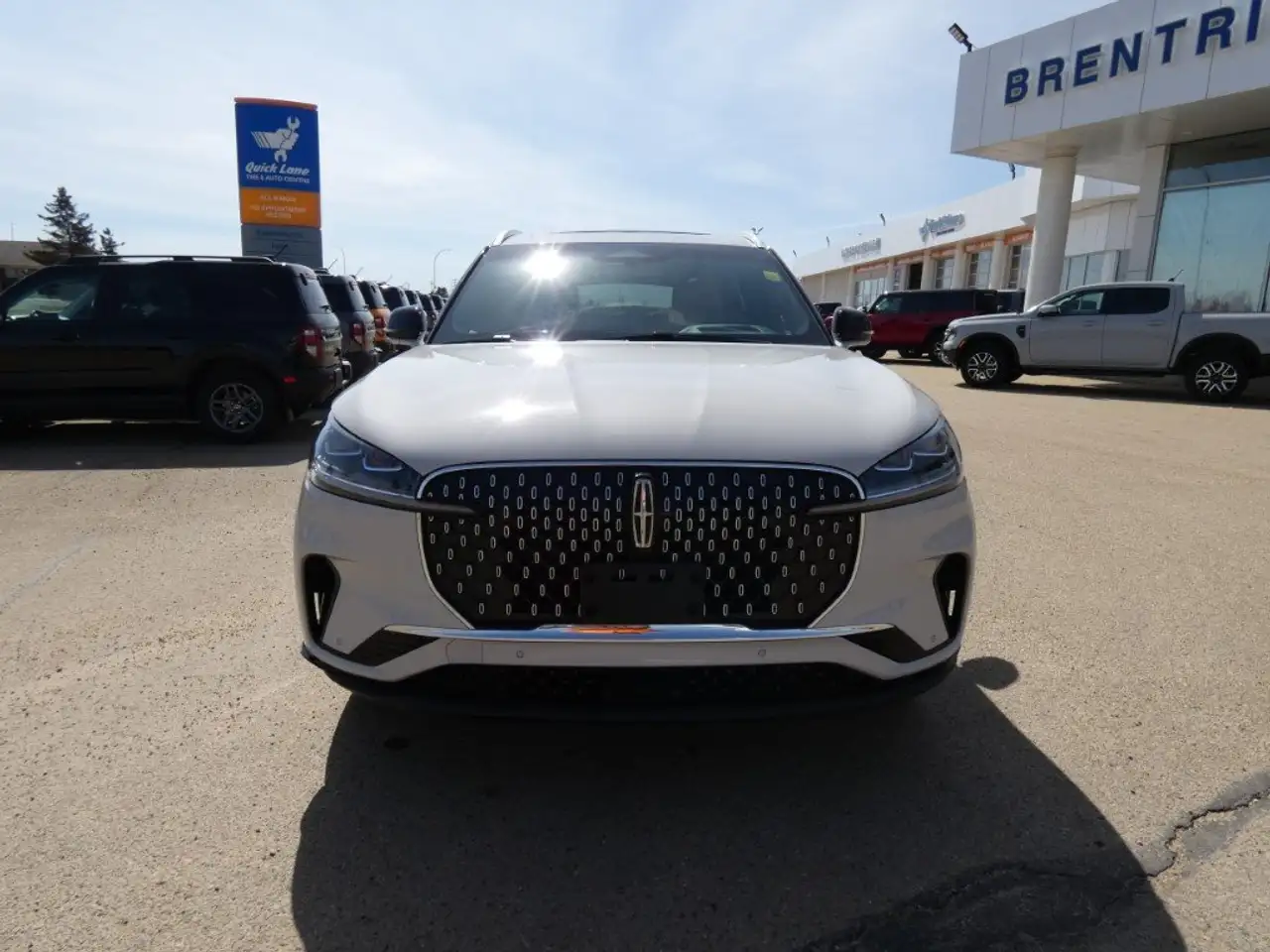 Lincoln Aviator снимка Lincoln Aviator