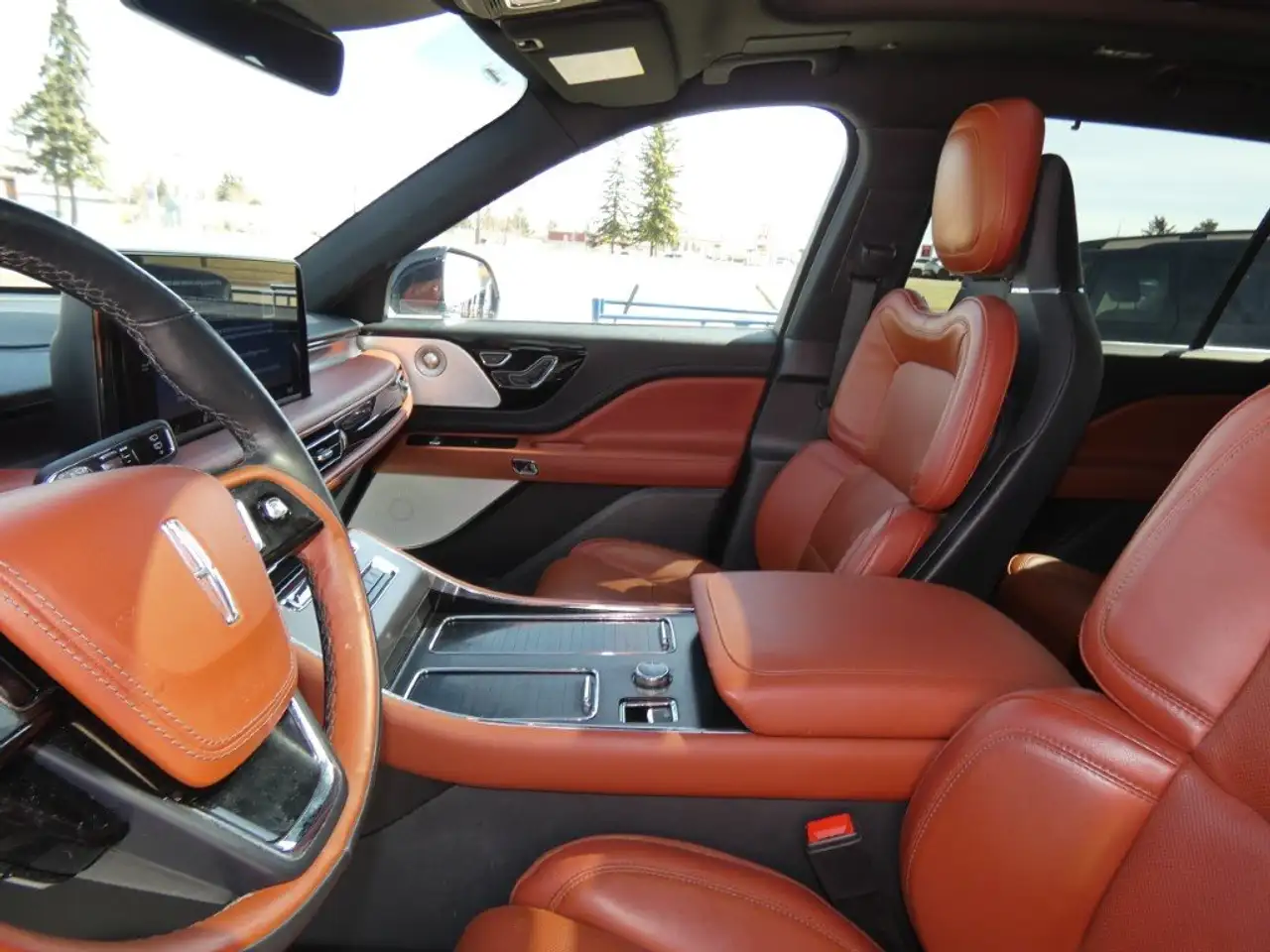 Lincoln Aviator снимка Lincoln Aviator