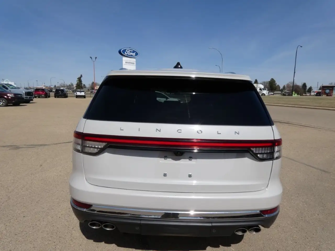 Lincoln Aviator снимка Lincoln Aviator
