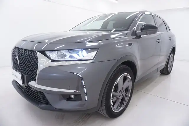 DS Automobiles DS 7 Crossback view 9