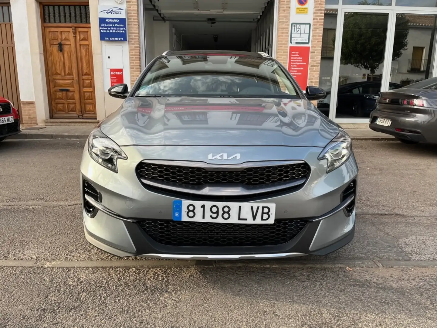 Kia XCeed 1.5 MHEV Emotion Gris - 2