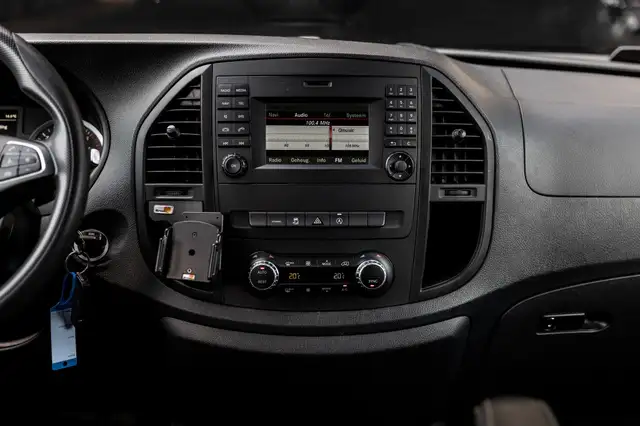Mercedes-Benz Vito view 28