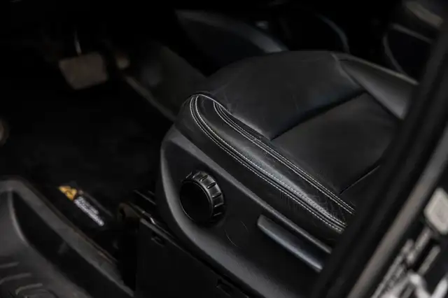 Mercedes-Benz Vito view 17