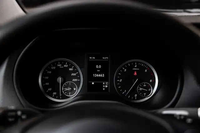 Mercedes-Benz Vito view 15