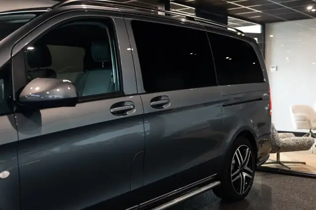 Mercedes-Benz Vito view 23
