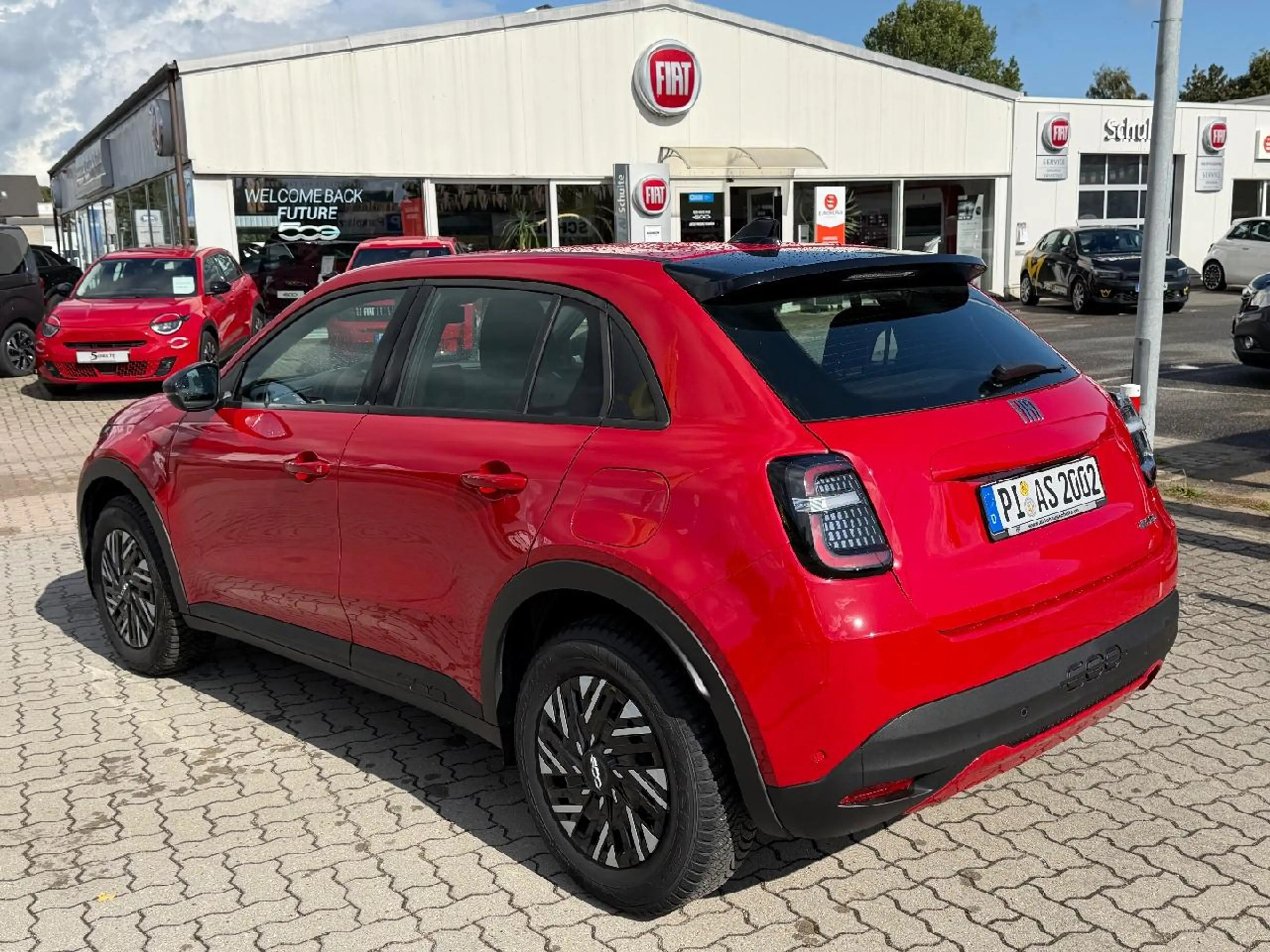 Fiat 600 Hybrid 125-Jahre-Edition — photo 4