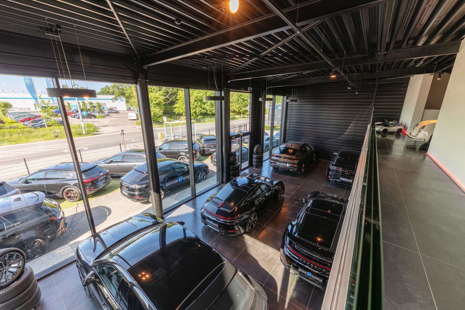 Mercedes CLS 300 AMG Line - - Joinsteer - #2