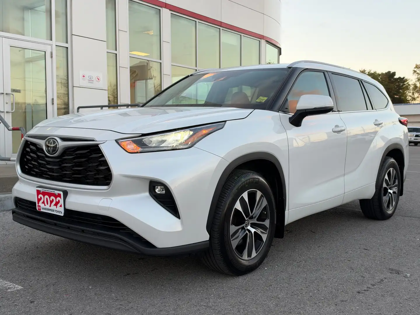 2022 Toyota Highlander | $ 37,977 | 56,317 km | Gasoline SUV for sale ...