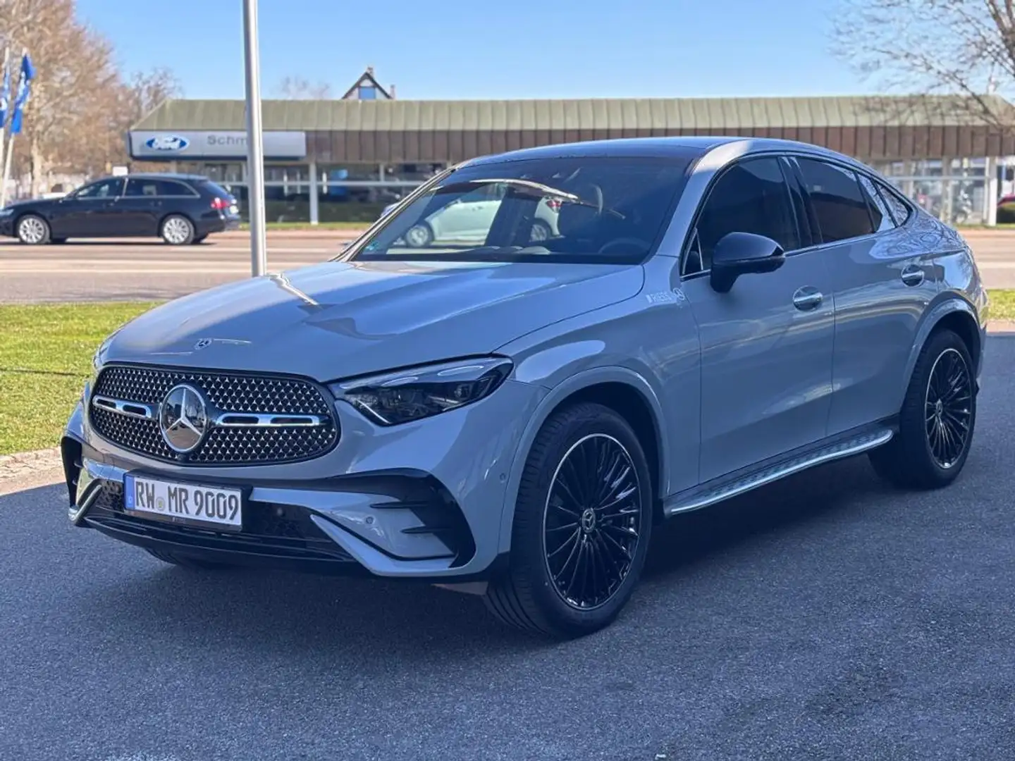 Mercedes-Benz GLC 450 d 4M Coupé AMG+AHK+PANO+AIRMATIC+KEYLESS Gris - 1