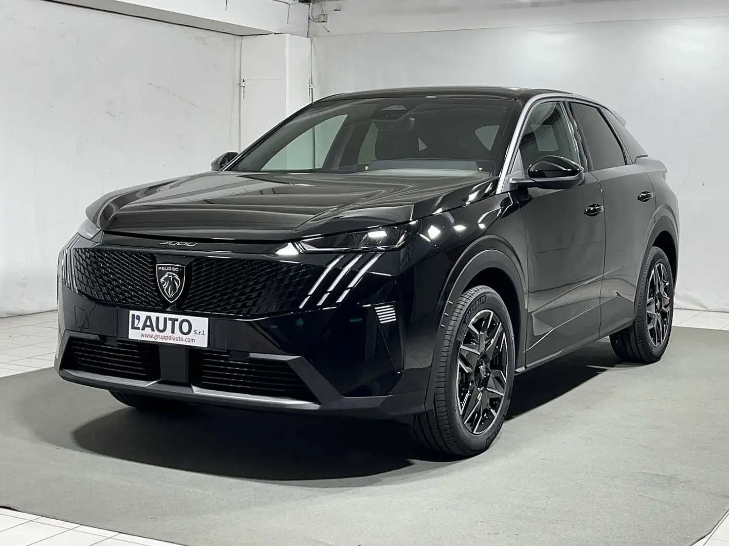 Peugeot 3008 Hybrid 145 e-DCS6 Allure Nero - 1
