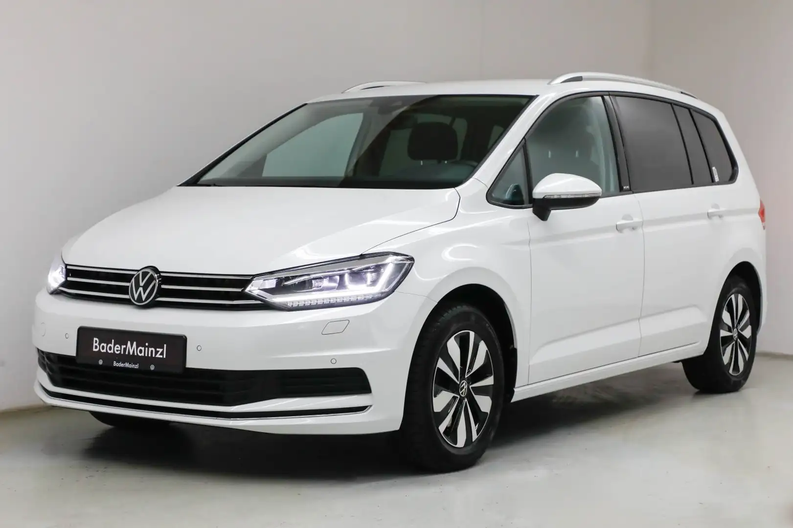 Volkswagen Touran 1.5 TSI DSG AHK Kamera SHZ Matrix ACC 7-S Weiß - 2
