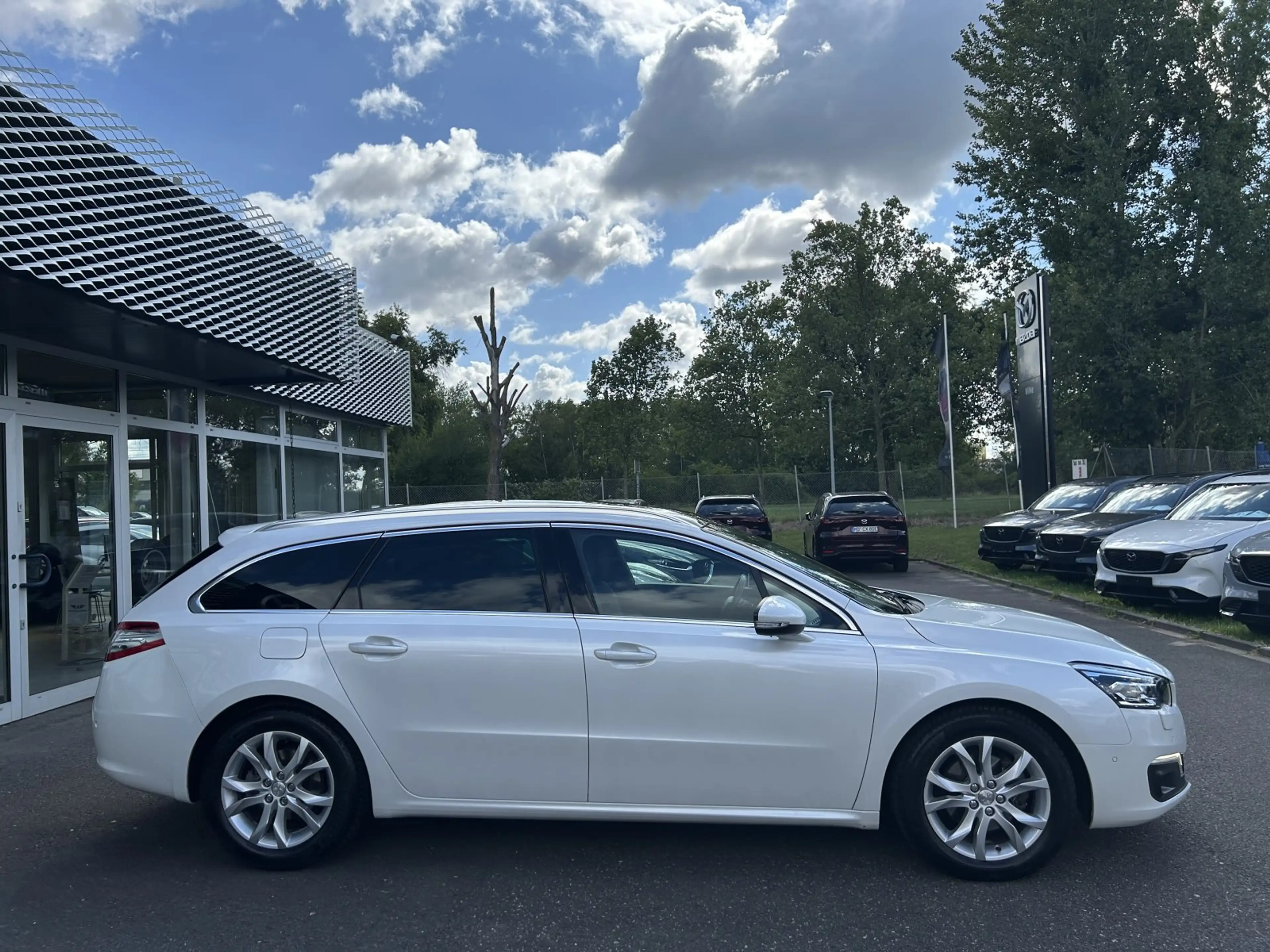 Peugeot 508 2.0 BlueHDi FAP 150 SW Allure — photo 8