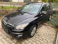 Hyundai i30 CW Automatik VOLL Scheckheft u-frei Tuv 3/27 AHK Schwarz - thumbnail 2