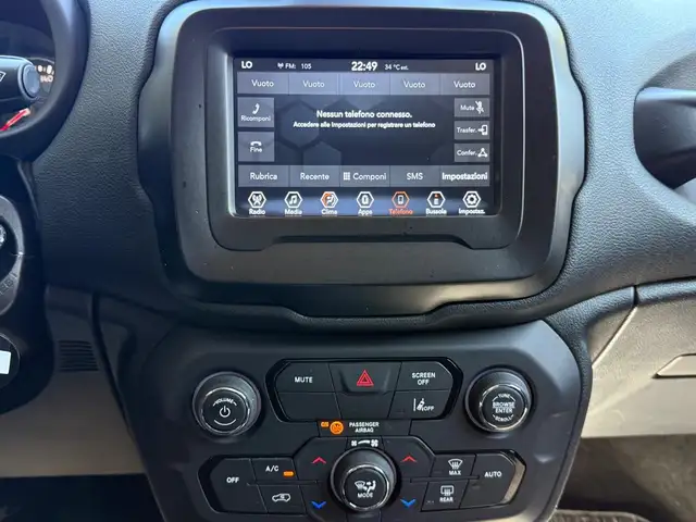 Jeep Renegade view 12