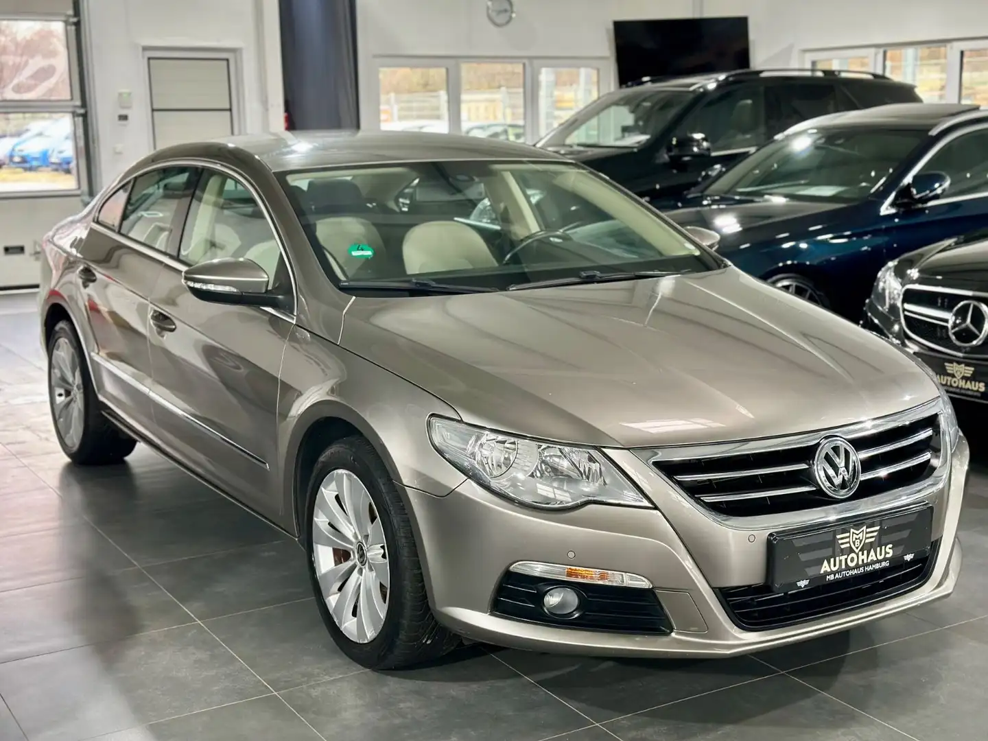 Volkswagen CC Passat CC,TSI,Sport,DSG,AHK,PDC,Voll,TOP Brun - 1