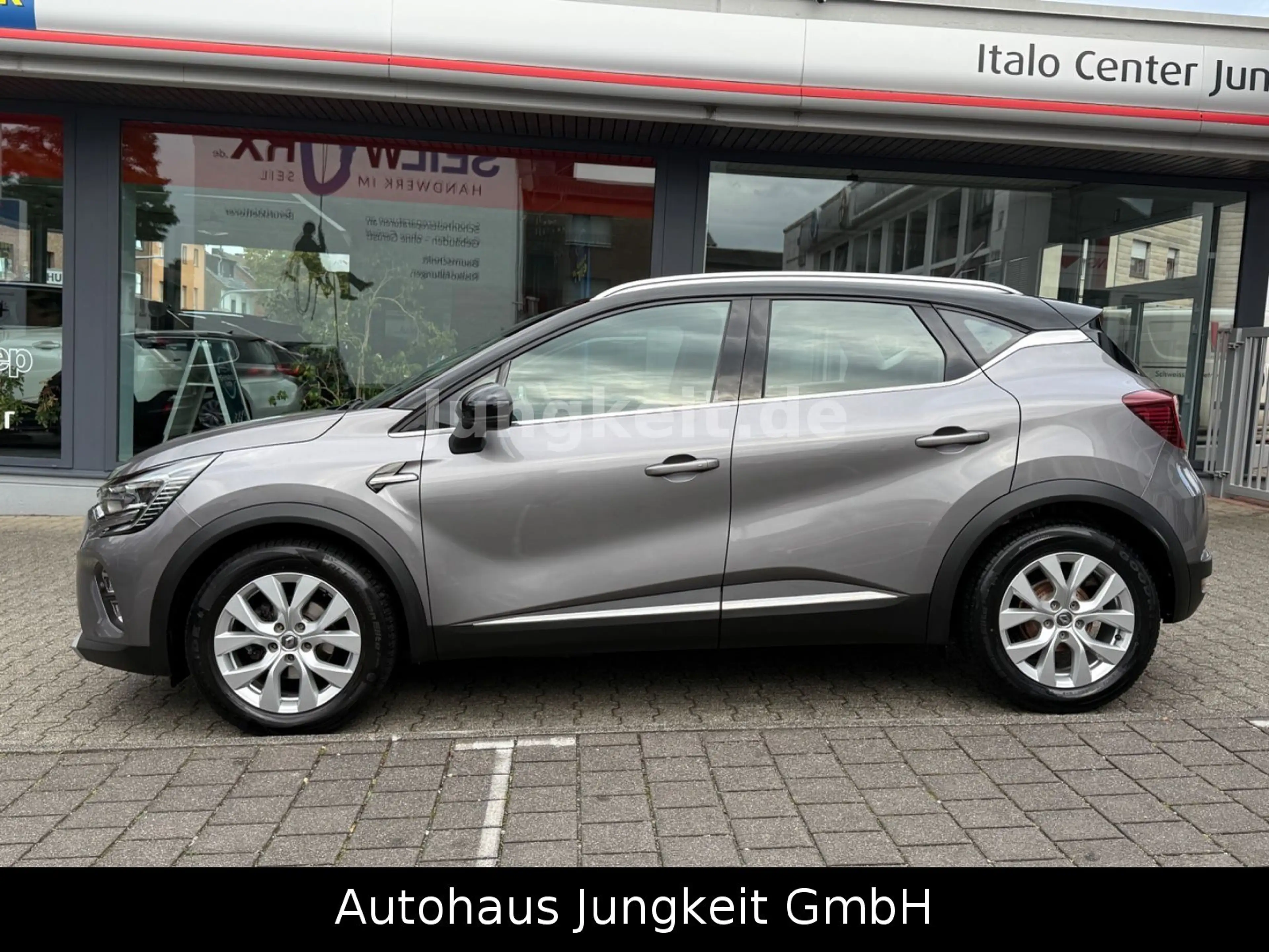 Renault Captur II Intens *R-Kamera*Navi*Euro 6* — photo 8