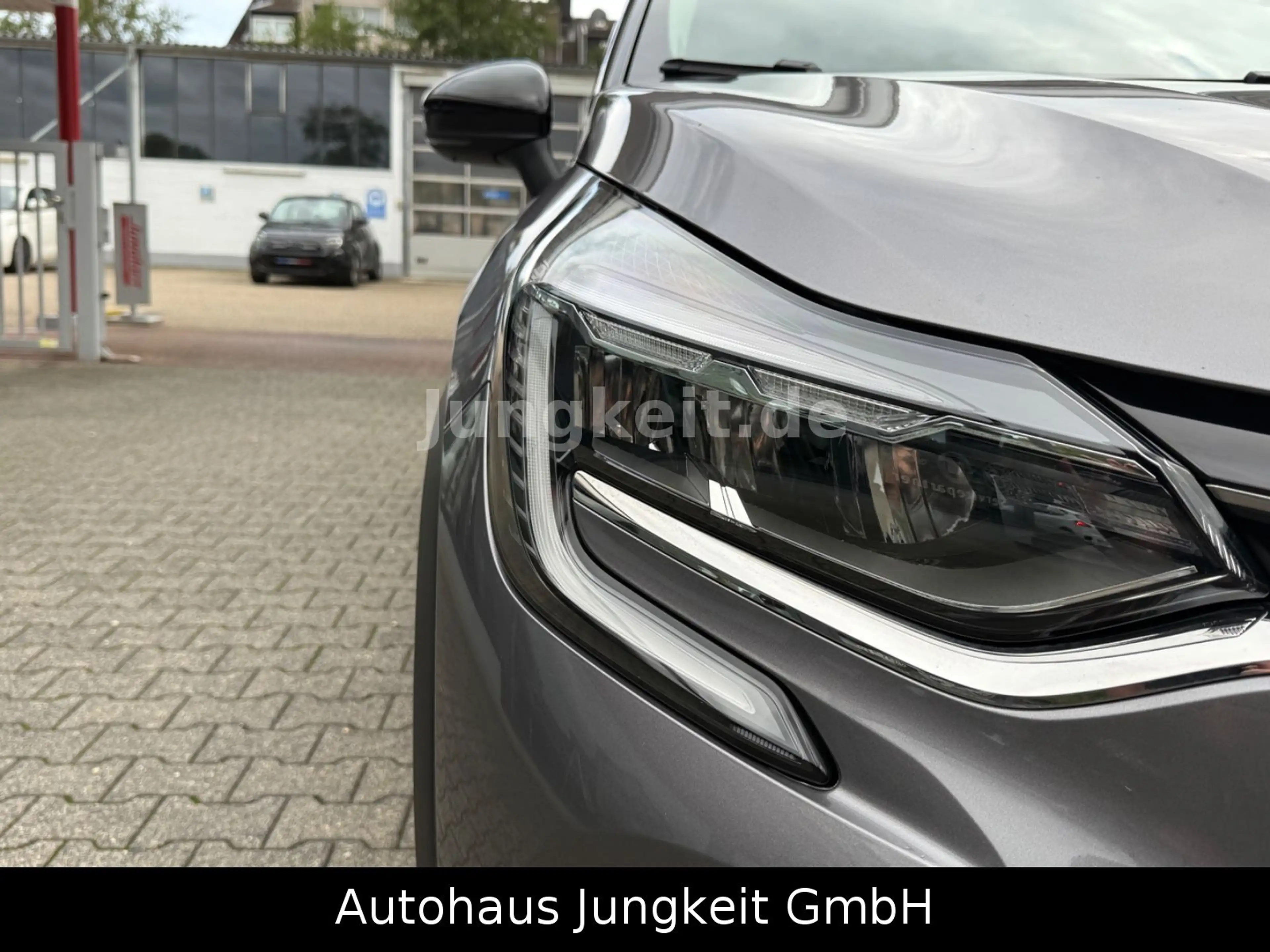 Renault Captur II Intens *R-Kamera*Navi*Euro 6* — photo 11